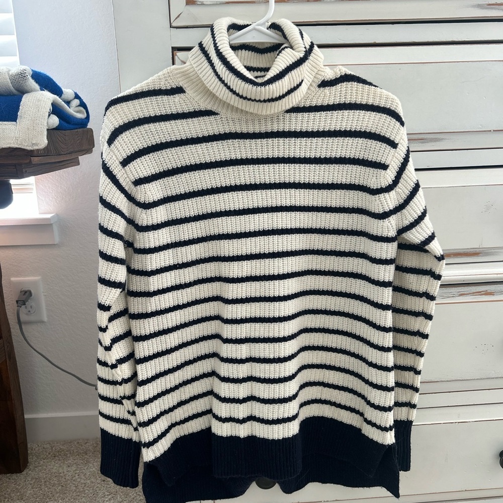 EUC JCrew blue and cream striped sweater size S